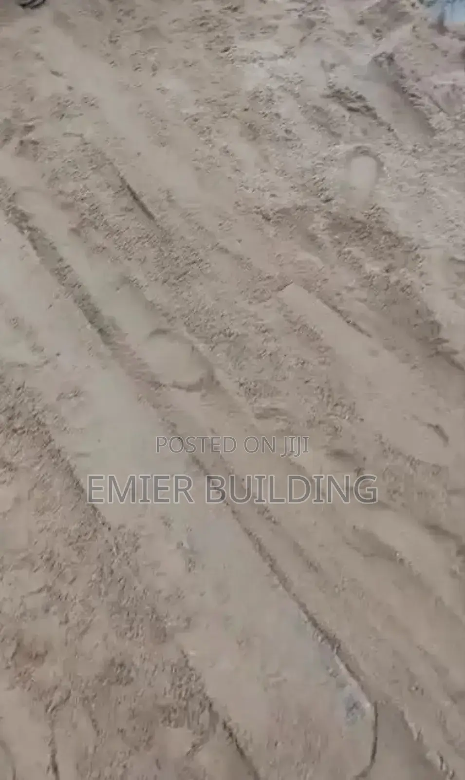 30 Tons of Sand