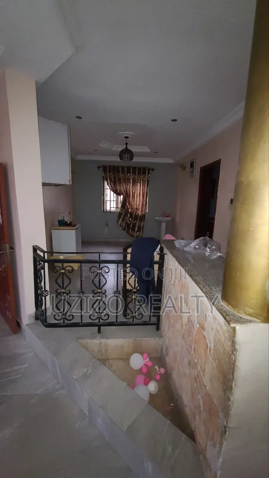 5bdrm Duplex in Kajola for sale