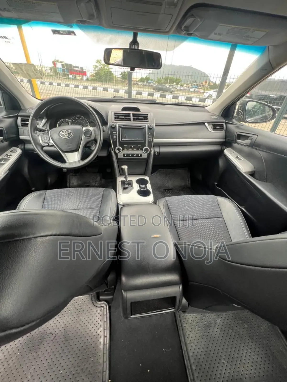 Toyota Camry SE 4dr Sedan (2.5L 4cyl 6A) 2012 Black