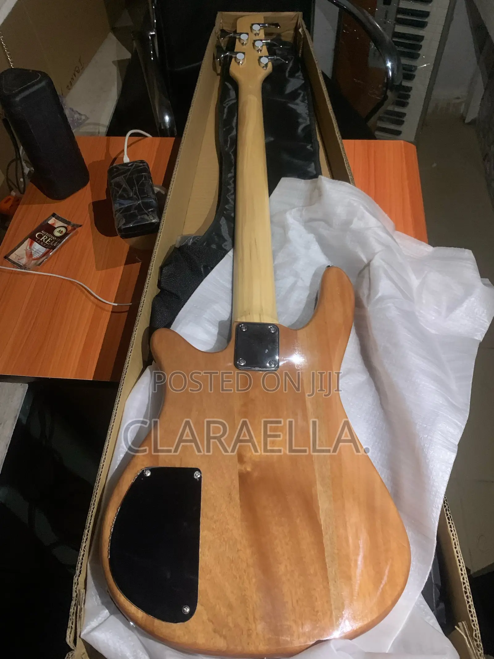 Well Sound 5-String Electric Bass Guitar