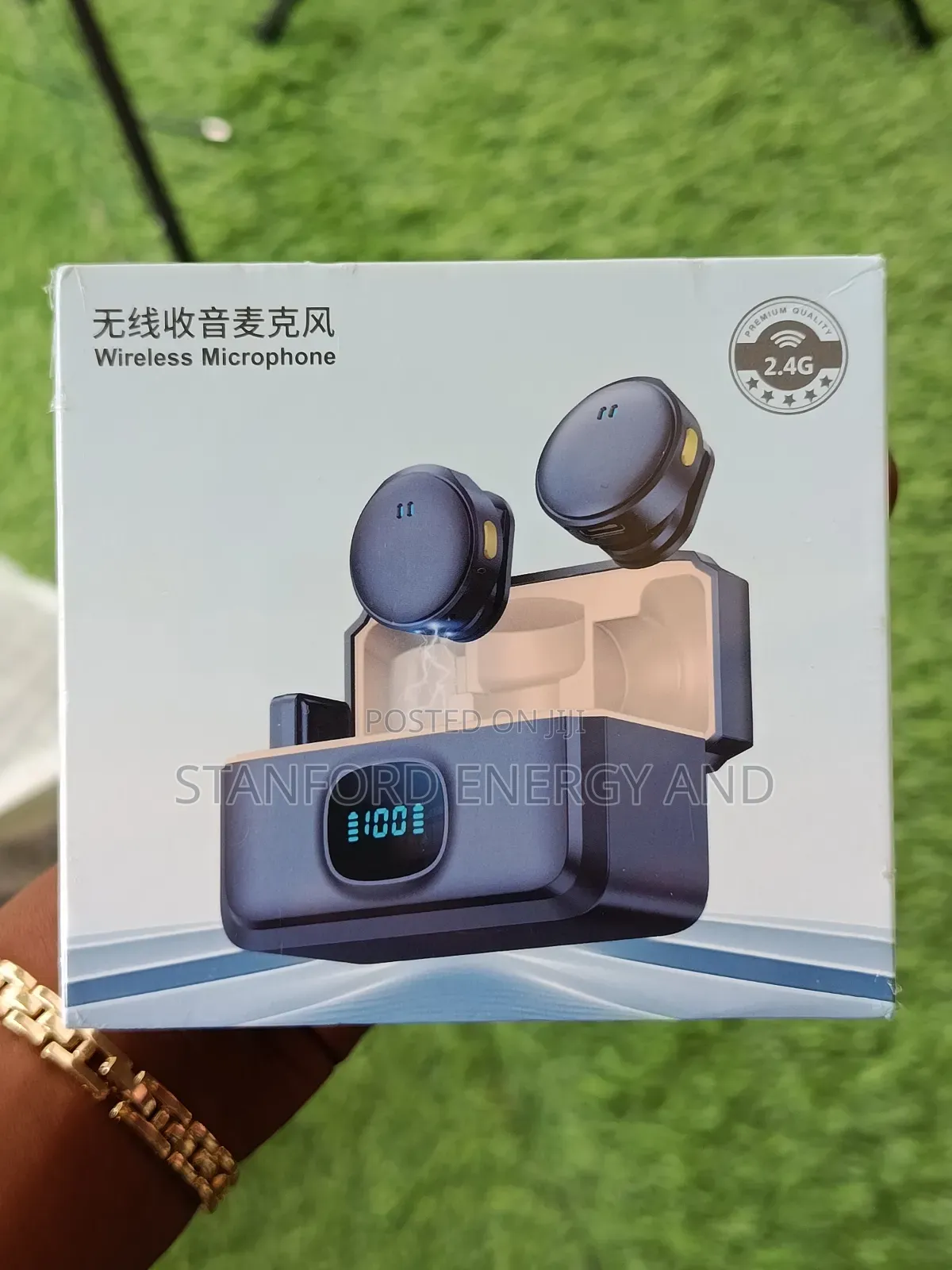 Noise Cancelling Wireless Microphone