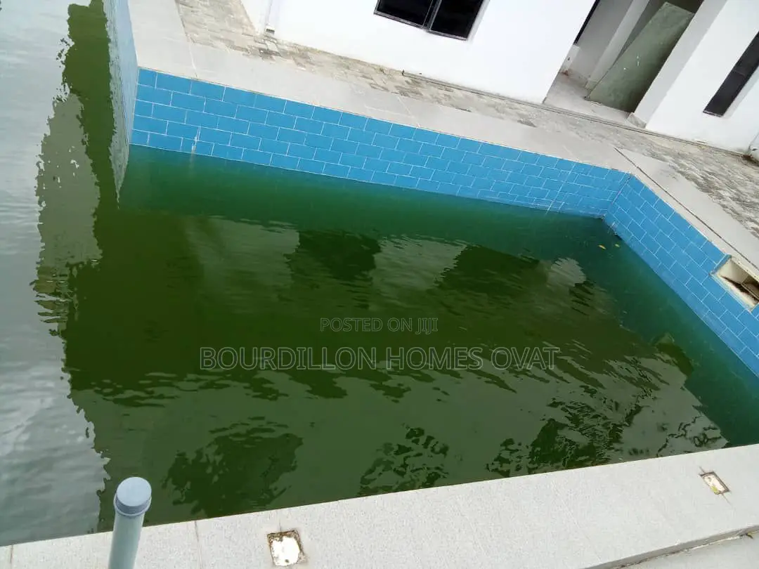 5bdrm Duplex in Lekki for sale