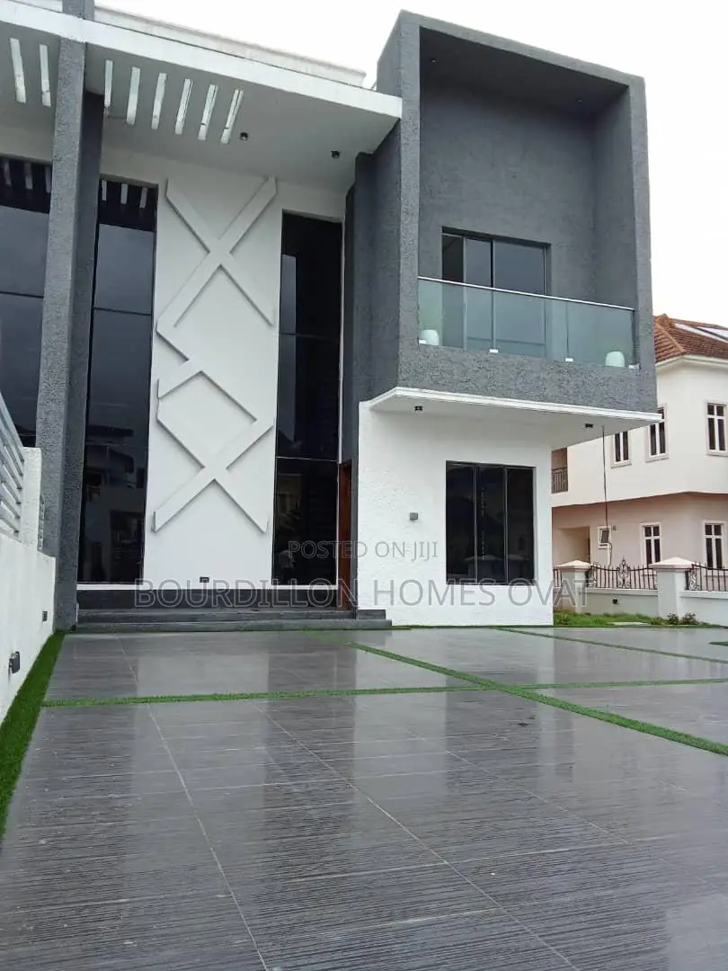5bdrm Duplex in Lekki for sale