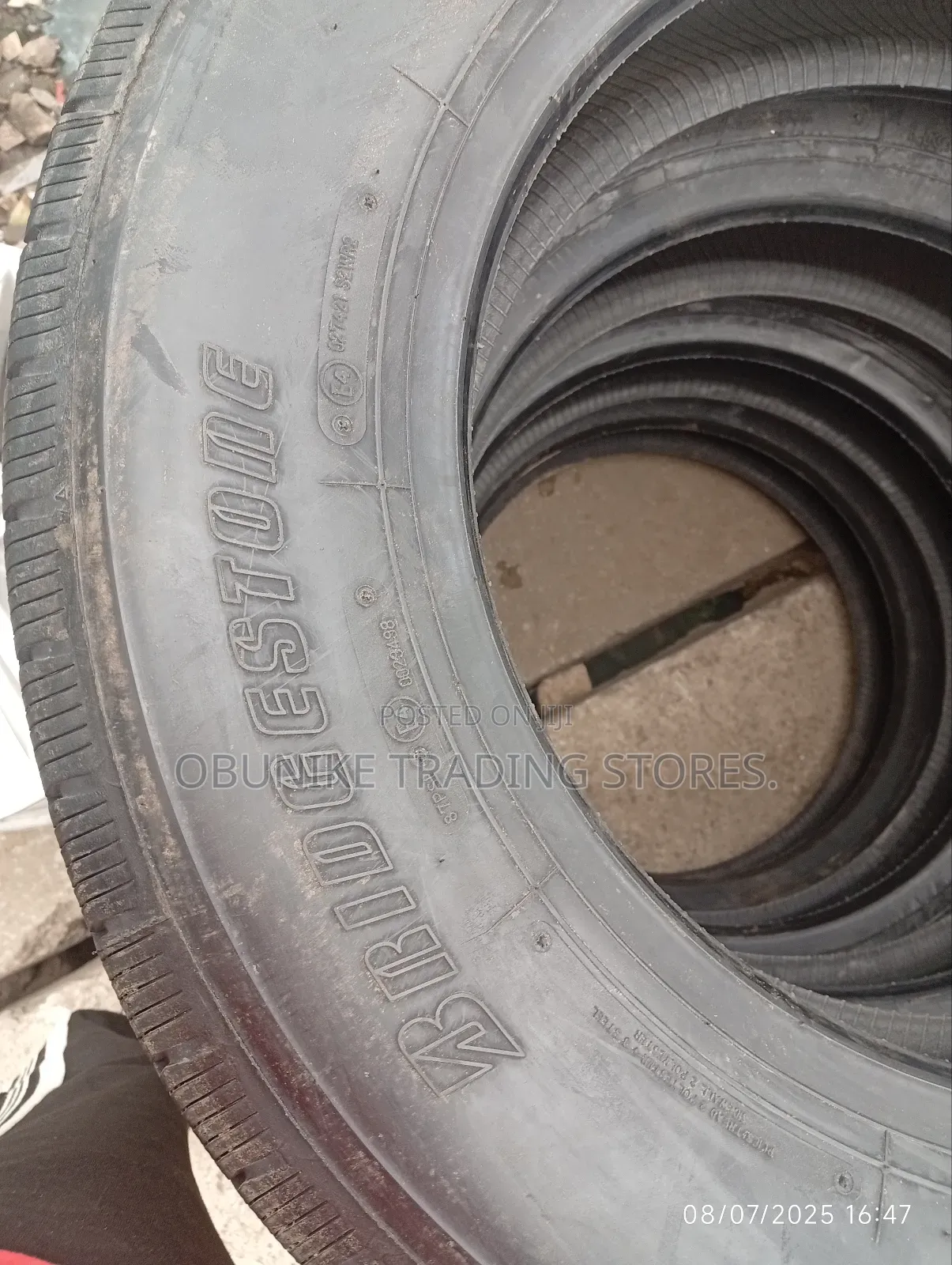 215/70r17.5 Bridgestone Tyre