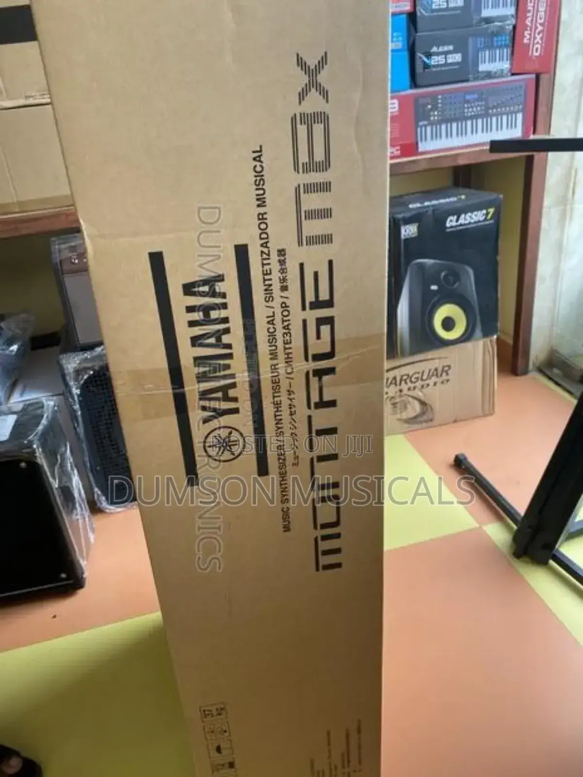 Yamaha Montage M8x Professional Keyboard