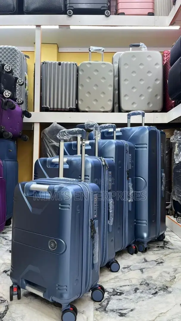 Stylish Luggage Set Rubber
