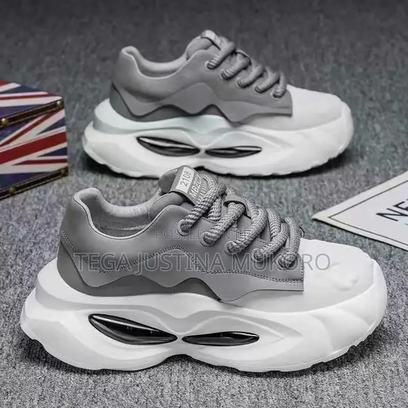 Latest Fashion Quality Unisex Sneakers