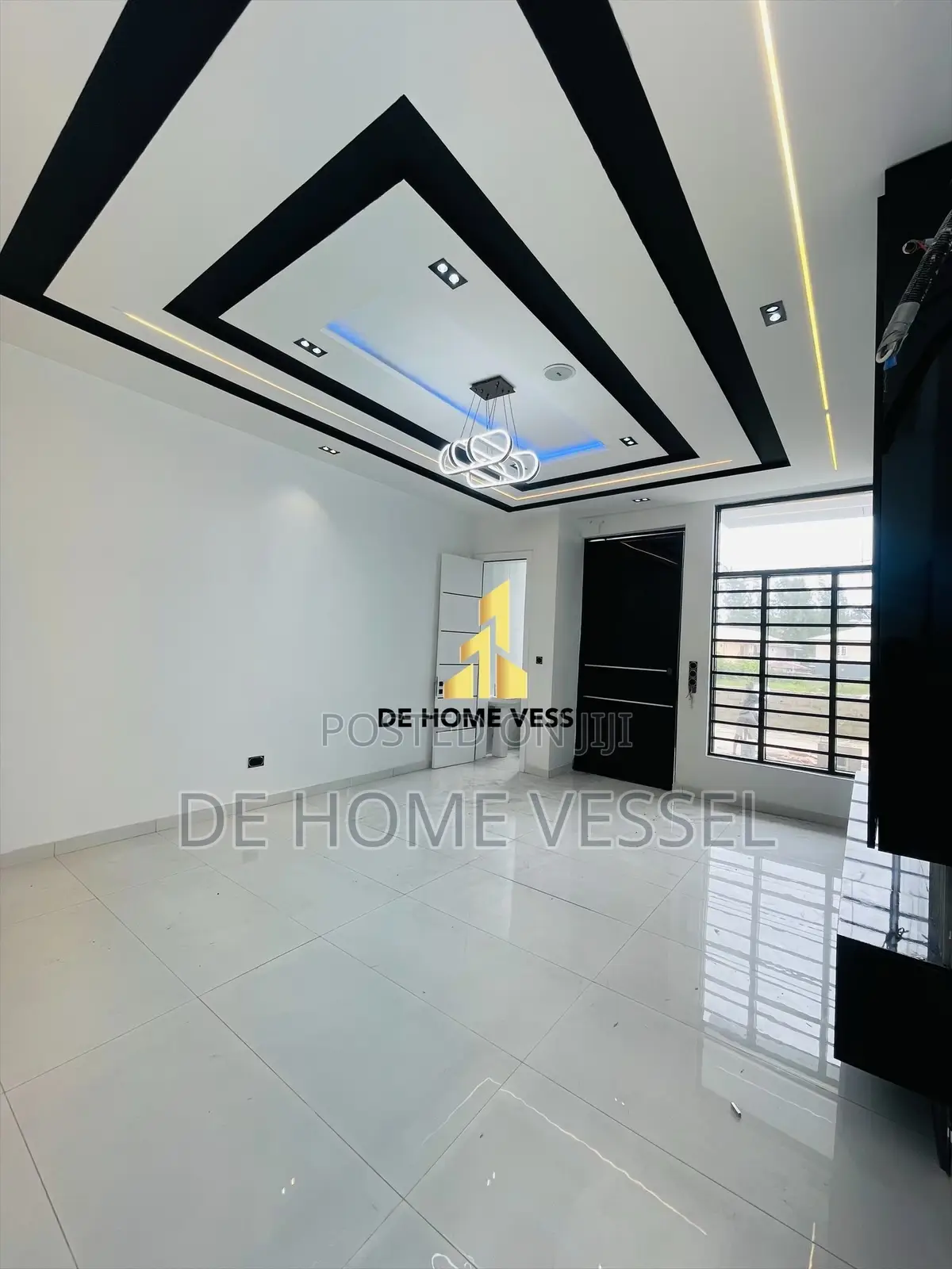4bdrm Duplex in Ikota for sale