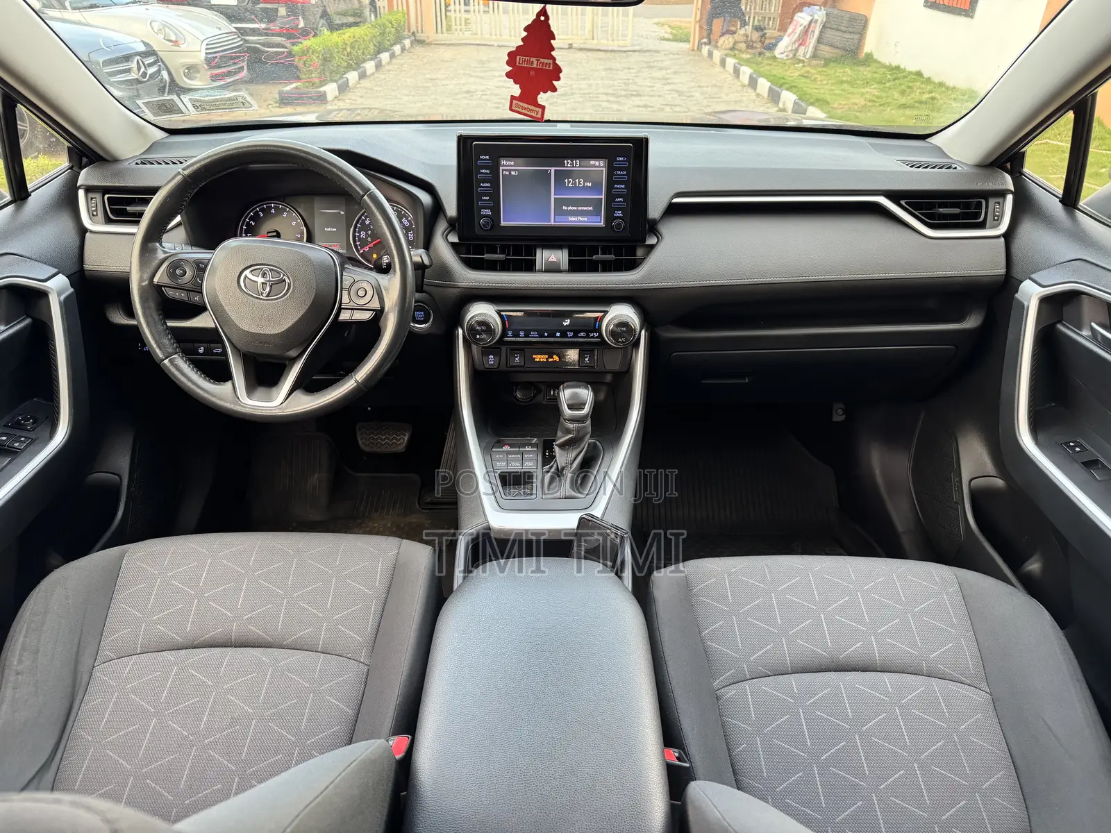 Toyota RAV4 XLE AWD 2020 Blue