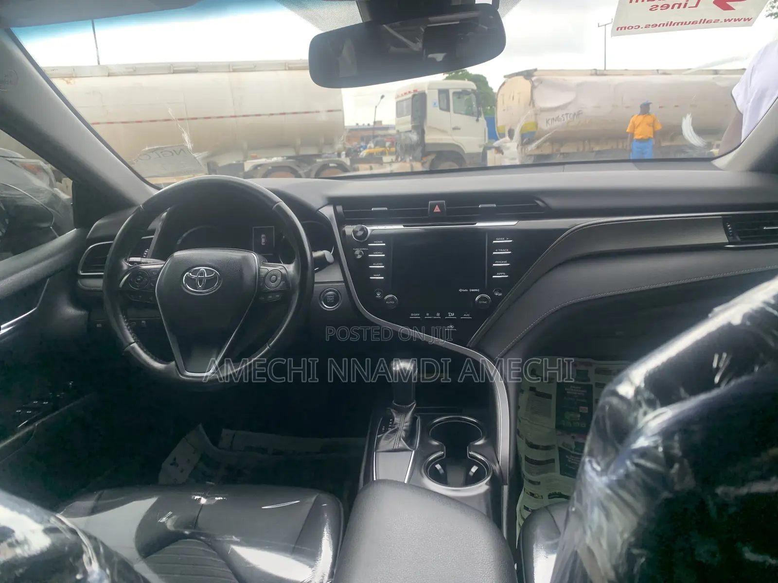 Toyota Camry SE FWD 2020 Black