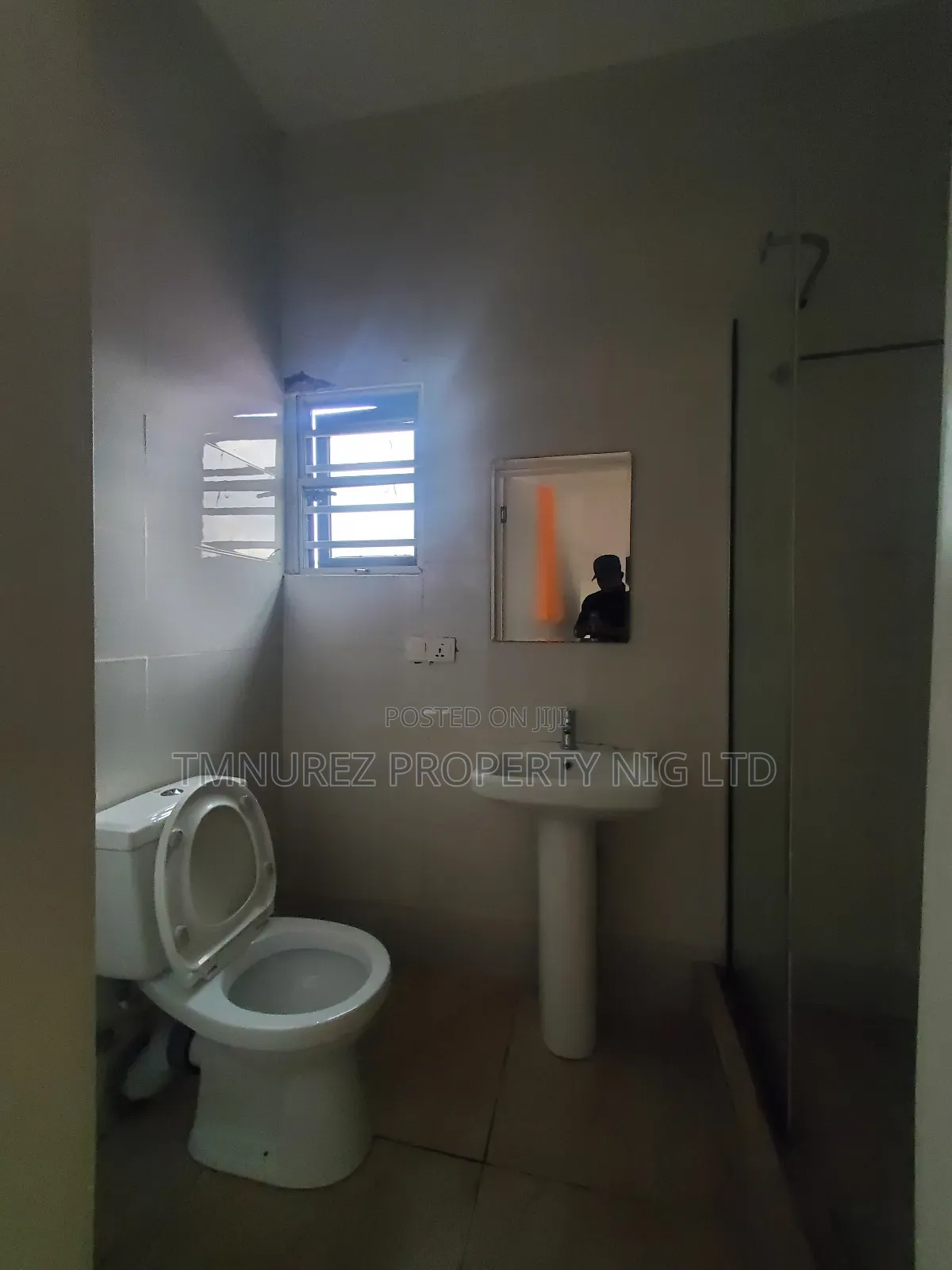 4bdrm Duplex in Orchild Road, Ikota for rent