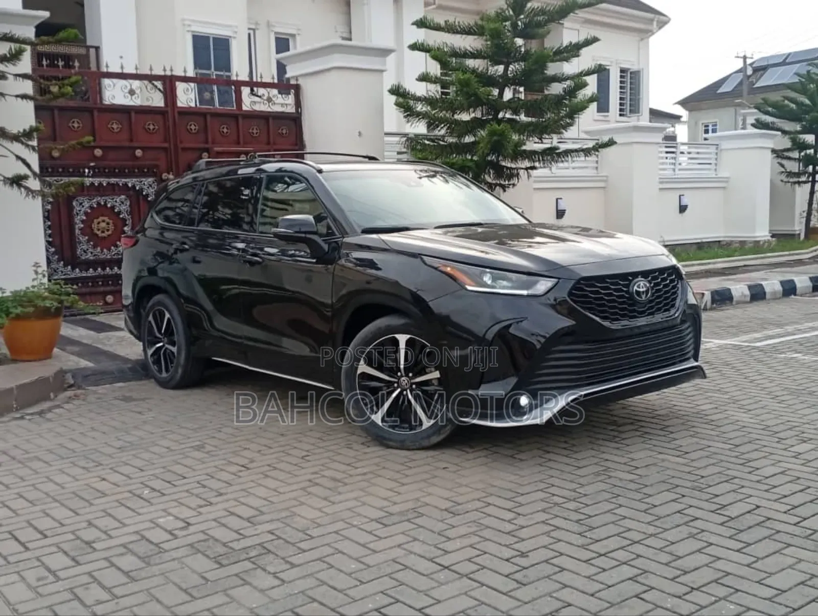 Toyota Highlander XSE 2022 Black