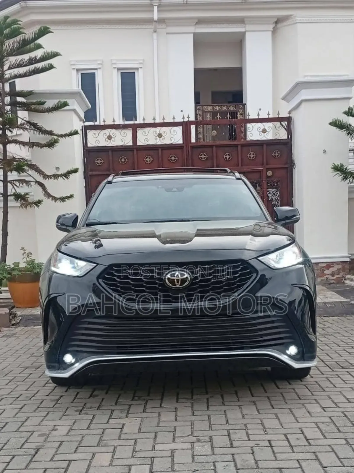 Toyota Highlander XSE 2022 Black