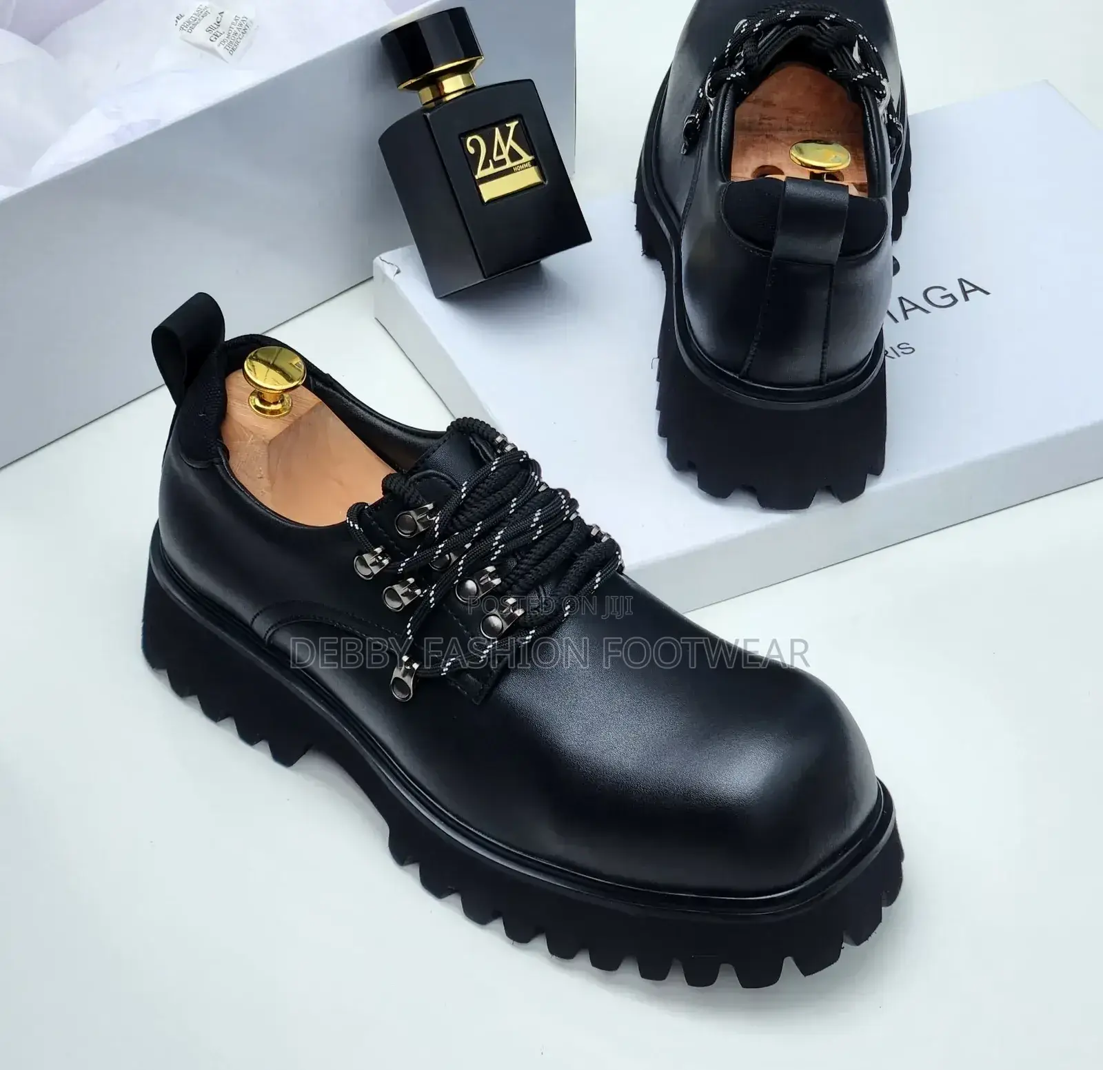 Laceup Balenciaga Paris Shoes