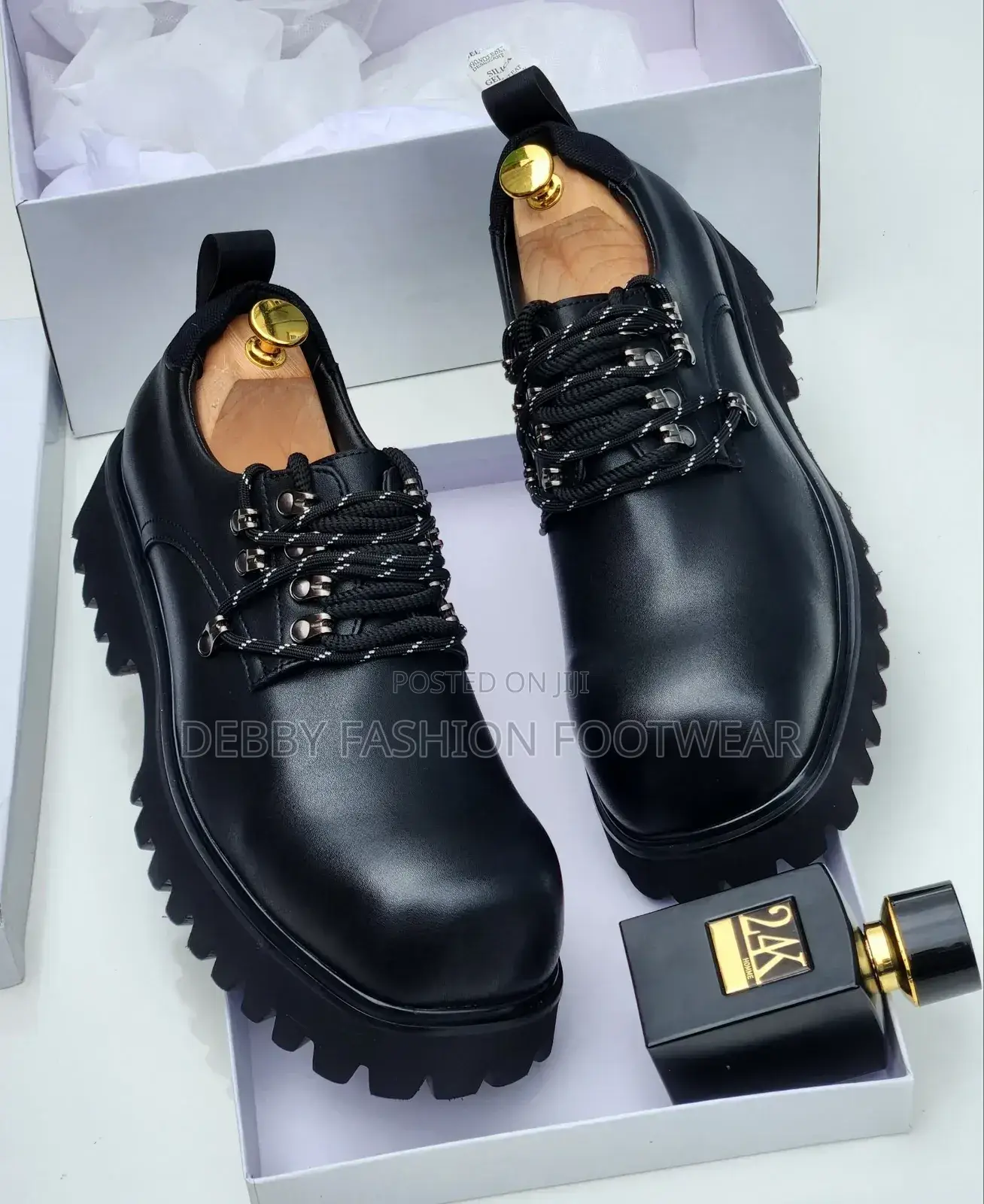 Laceup Balenciaga Paris Shoes