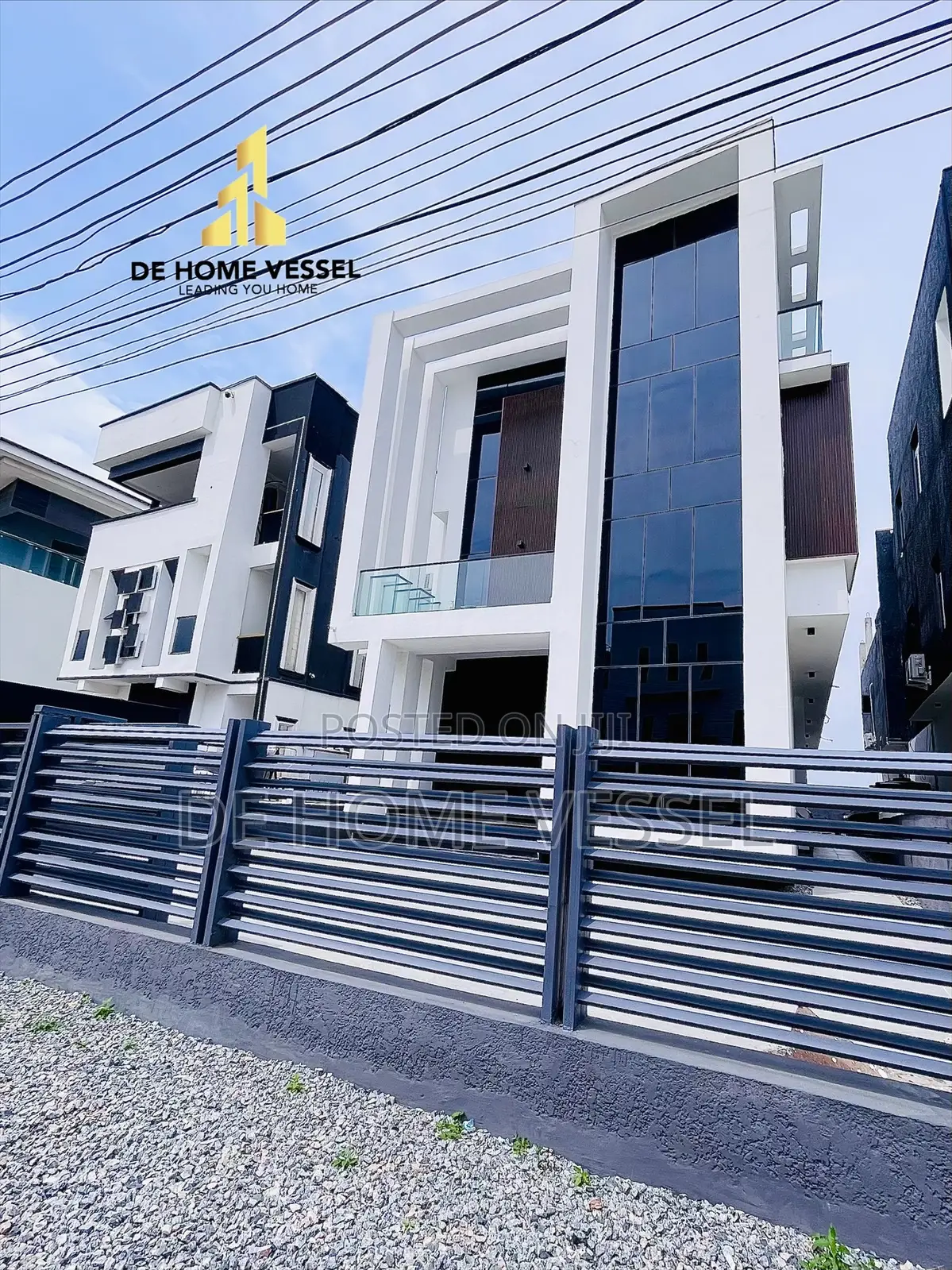 5bdrm Duplex in Lekki for sale