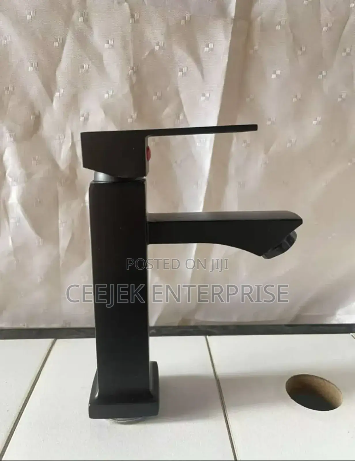 Black Single Tap