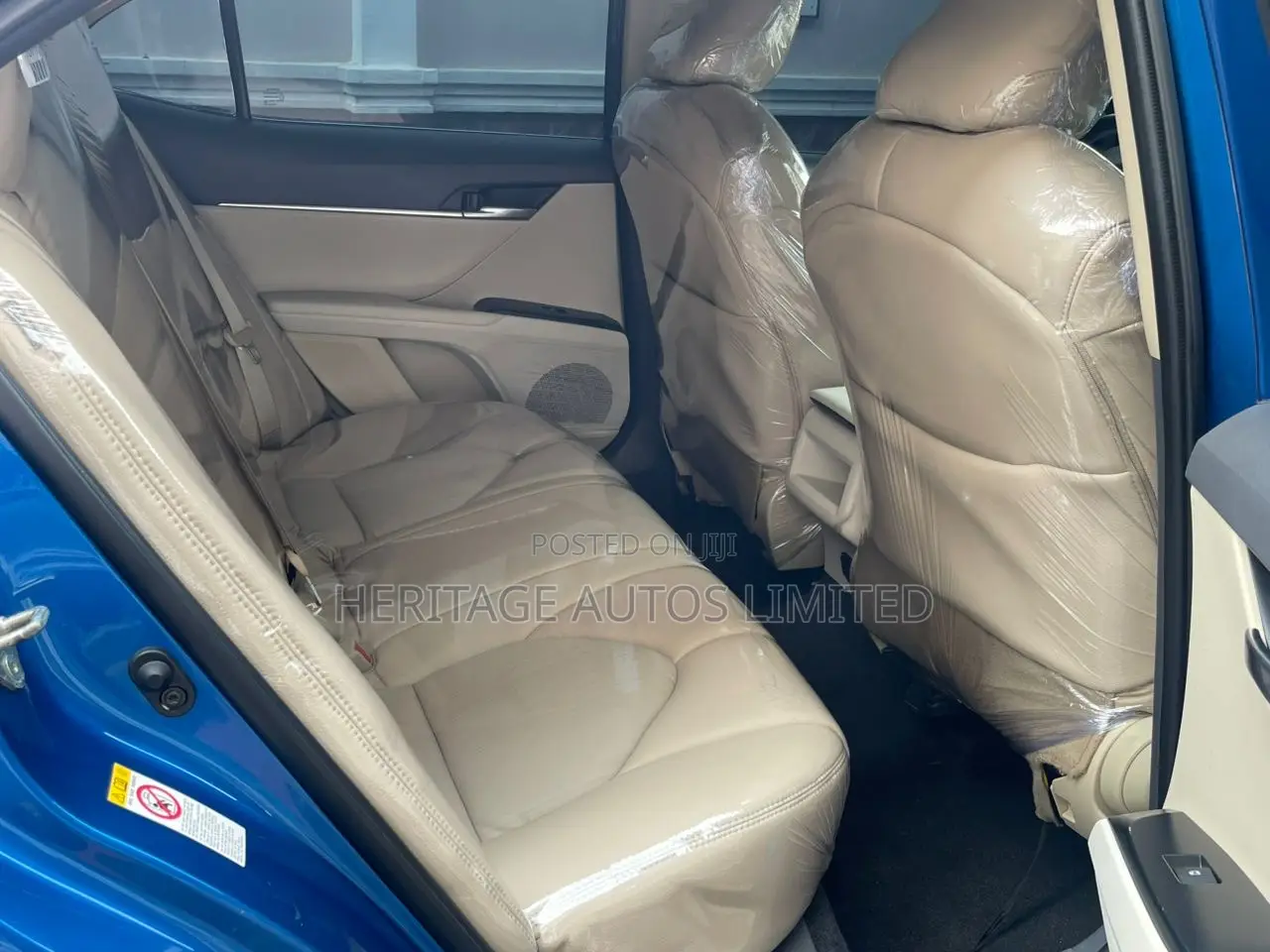 Toyota Camry XLE 2021 Blue
