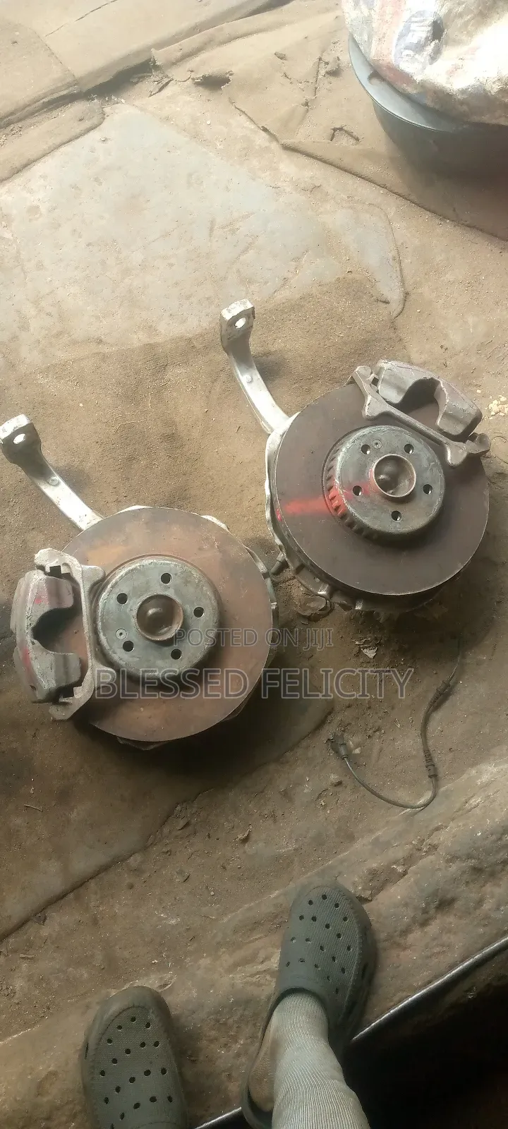 Front Hub W205