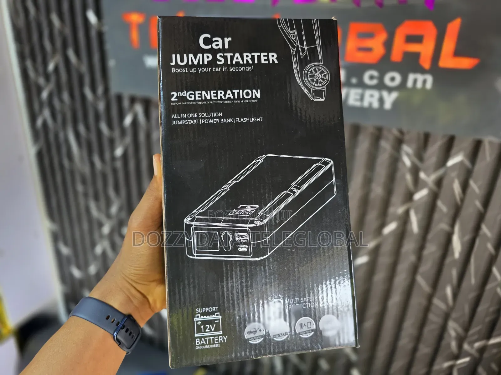 X32 32000mah Car Jump Starter Powerbank Flashlight 100watt
