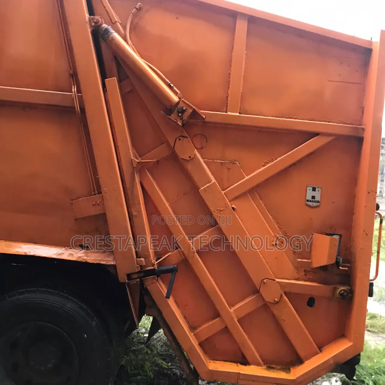 Man 2014 Orange