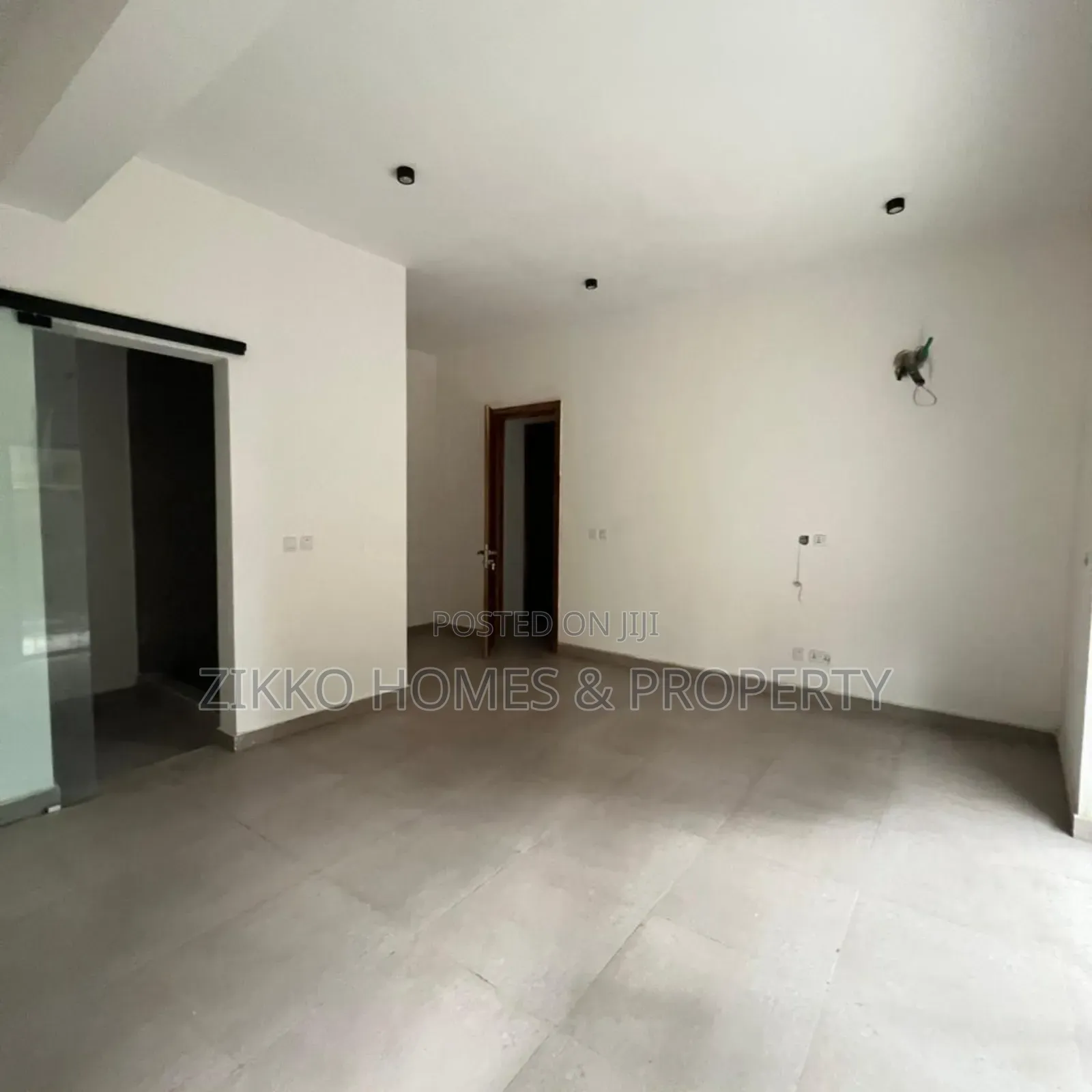 2bdrm Apartment in Ikate, Lekki for sale