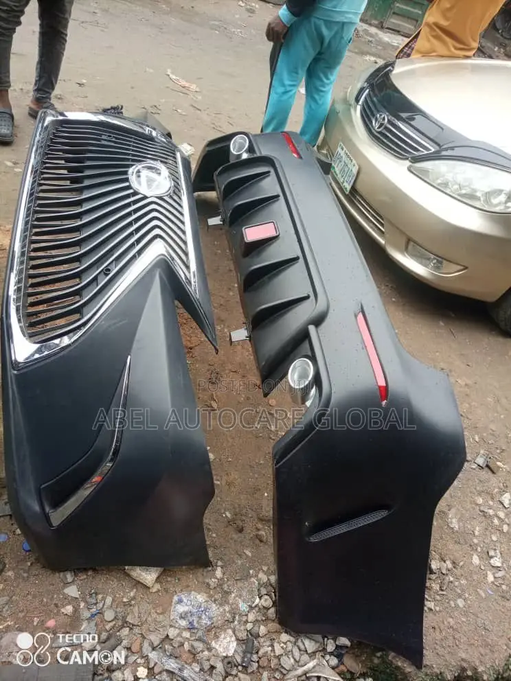 Front and Back Bumper Es 350 2009 Upgrade Model