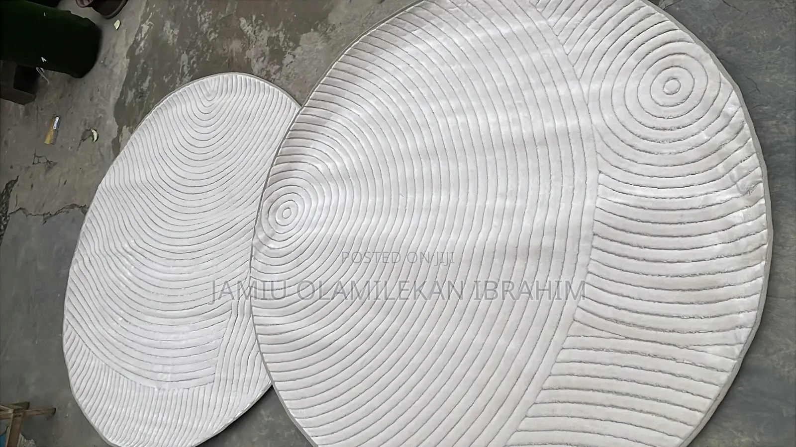 Round Center Rug