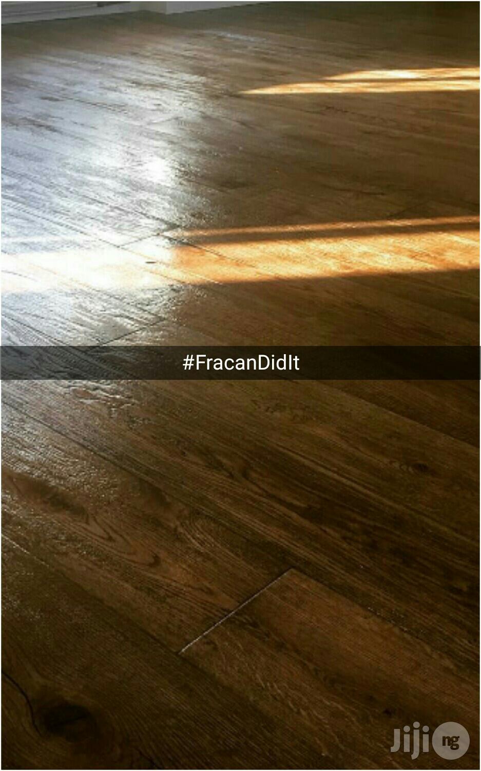 Water Friendly Vinyl Wood Like Flooring.