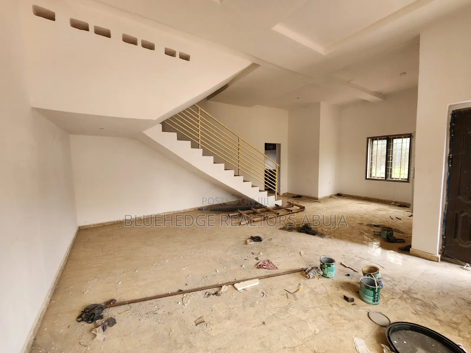 4bdrm Duplex in Karsana for sale