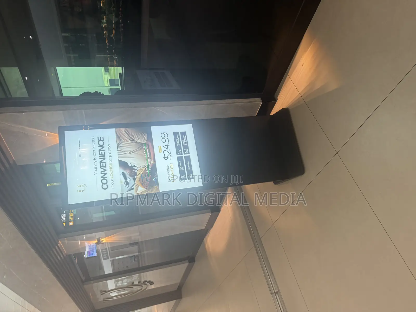 43 Inches Non Touch Digital Interactive Signage Screen