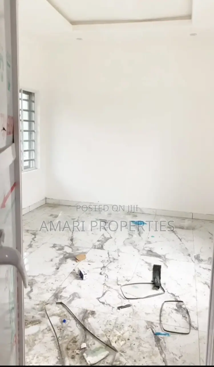 1bdrm Bedsitter in Majek, Ajah for rent