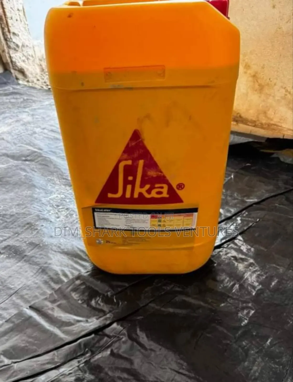 Container of Sikalatex