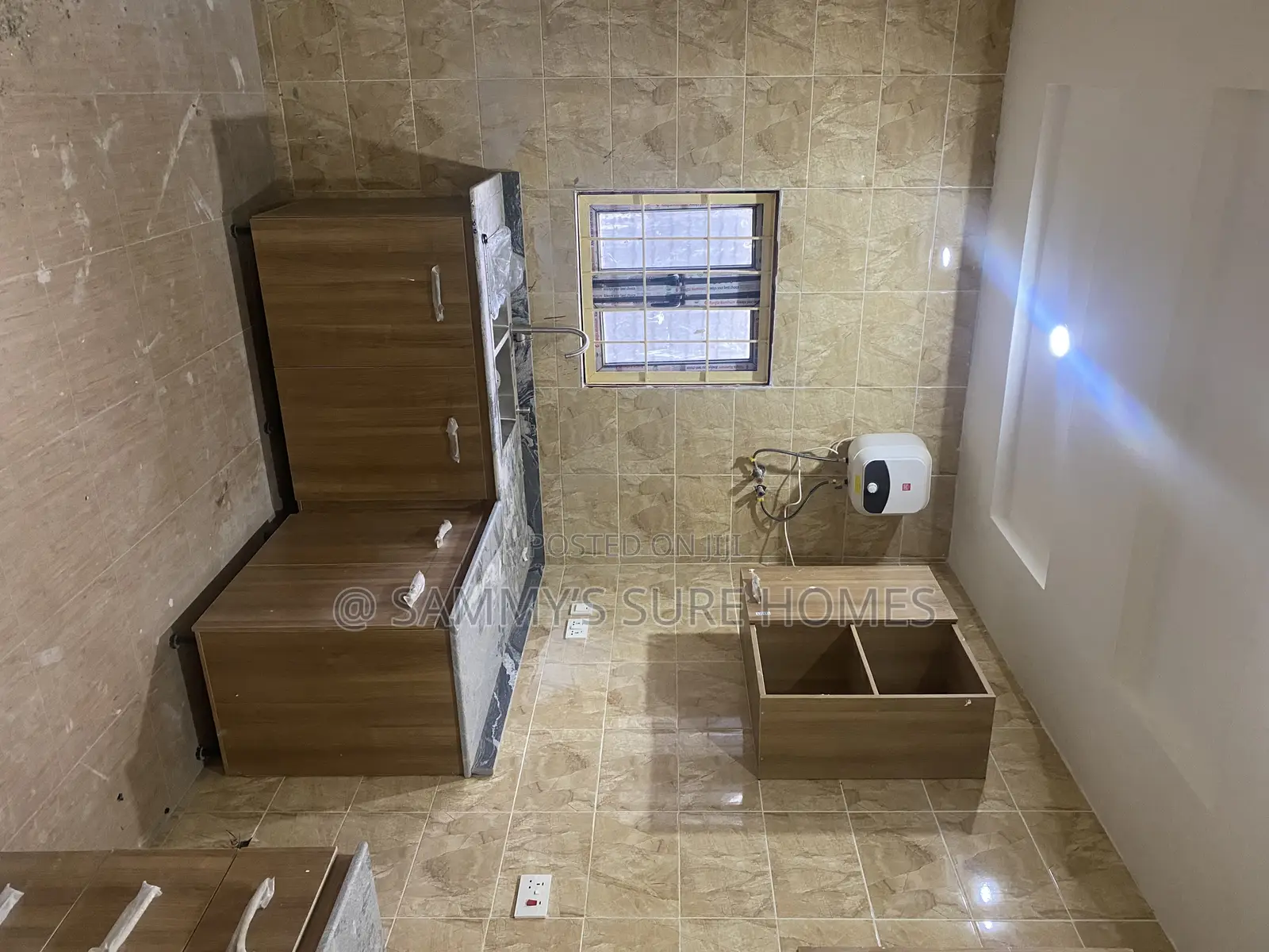 2bdrm Block of Flats in News Engineering for rent