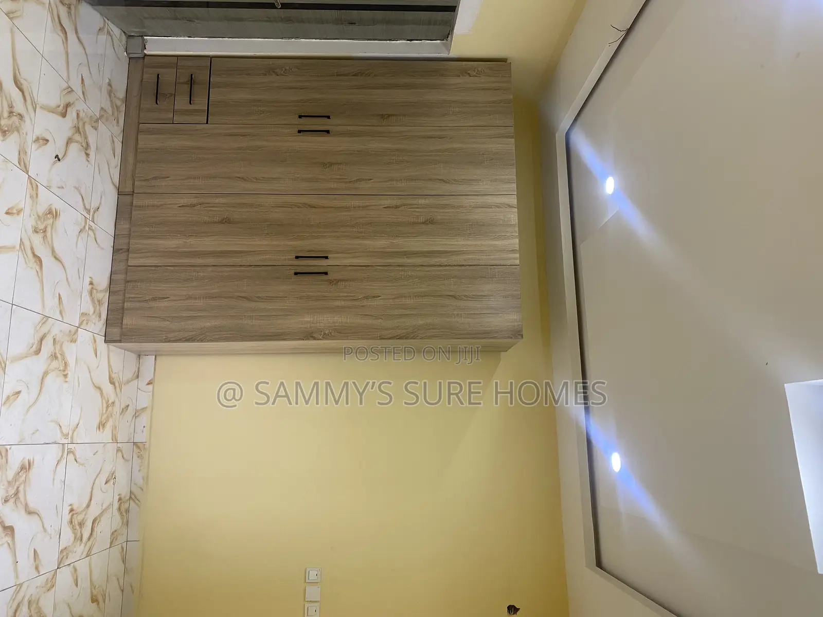 2bdrm Block of Flats in News Engineering for rent