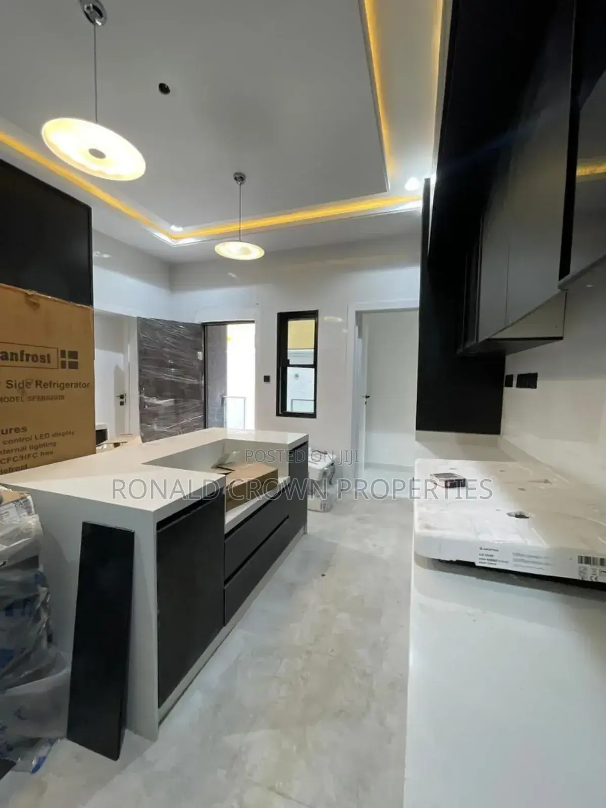 5bdrm Duplex in Lekki Phase 1 for sale