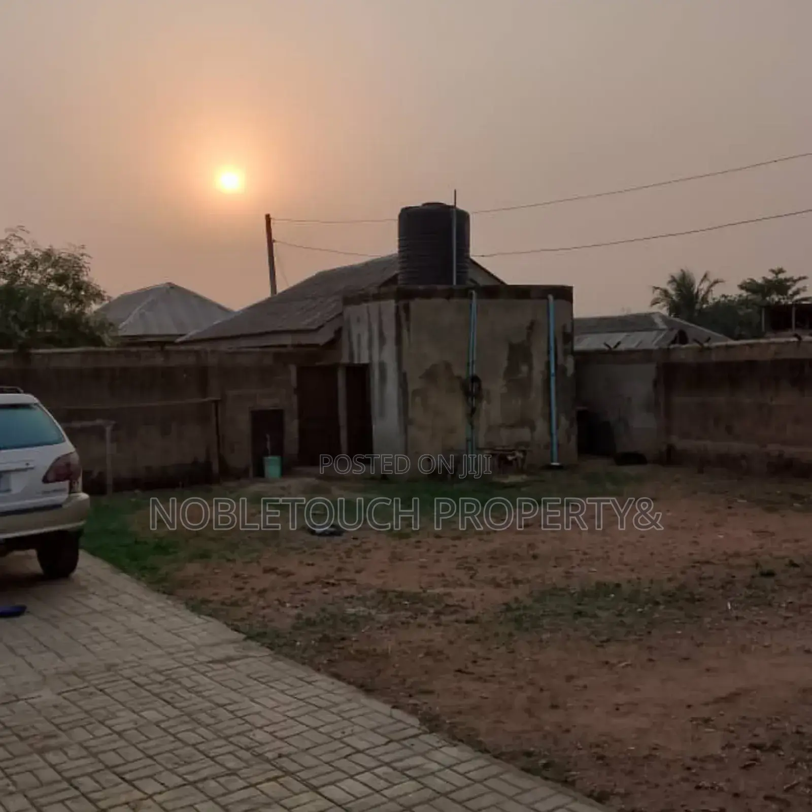 3bdrm Bungalow in Akinwunmi Abayomi for sale