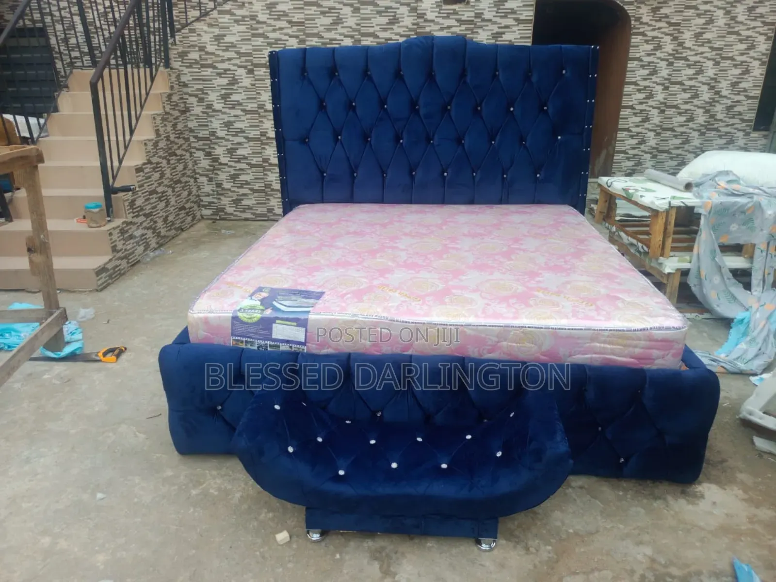 6×6 Blue Upholstery Bed With a Footless