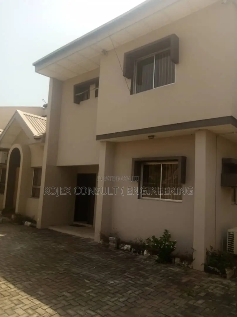 Furnished 4bdrm Duplex in Jakande for rent