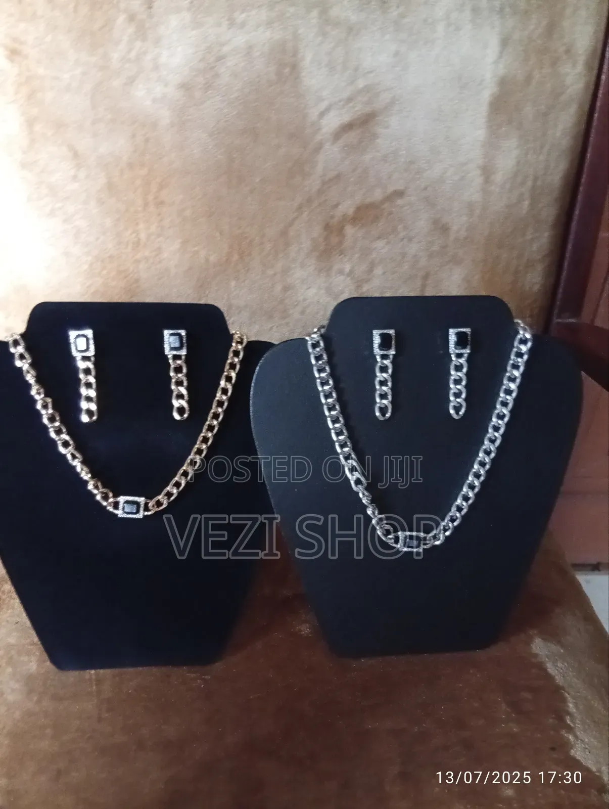 Sets of Trendy Vintage Jewelries Styles