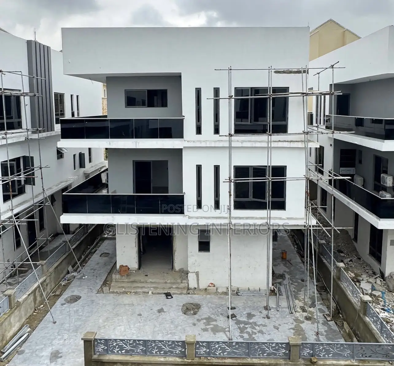 Balcony Grey Tinted 10mm Tempered Glass