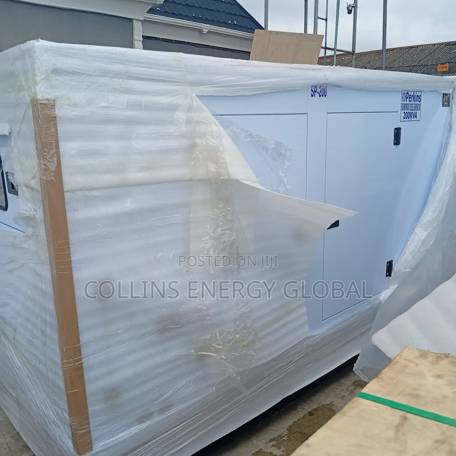 200kva Uk Perkins Soundproof Copper Coil Generator
