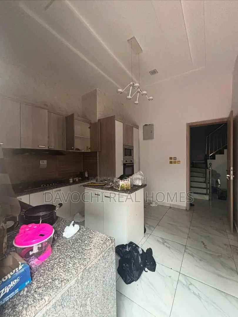 4bdrm Duplex in Orchid Road, Lekki Phase 2 for rent