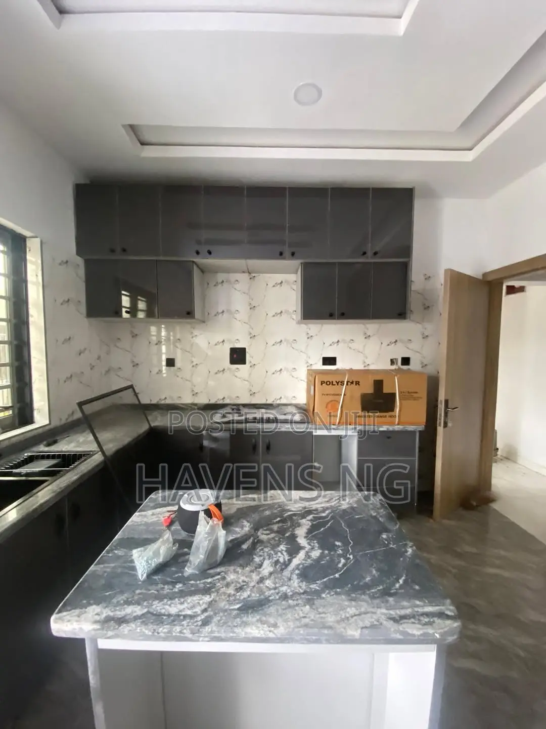 4bdrm Duplex in Lekki Phase 2 for sale