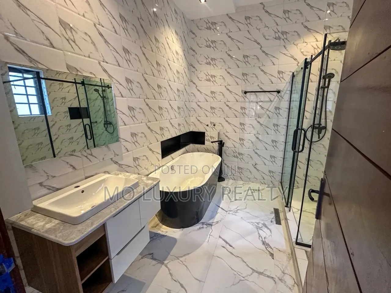 Furnished 5bdrm Duplex in Ilasan for sale