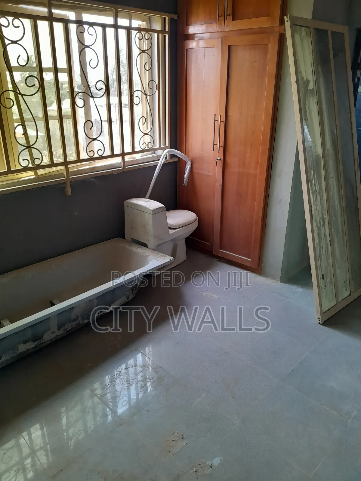 Studio Apartment in L&K, Ado for rent