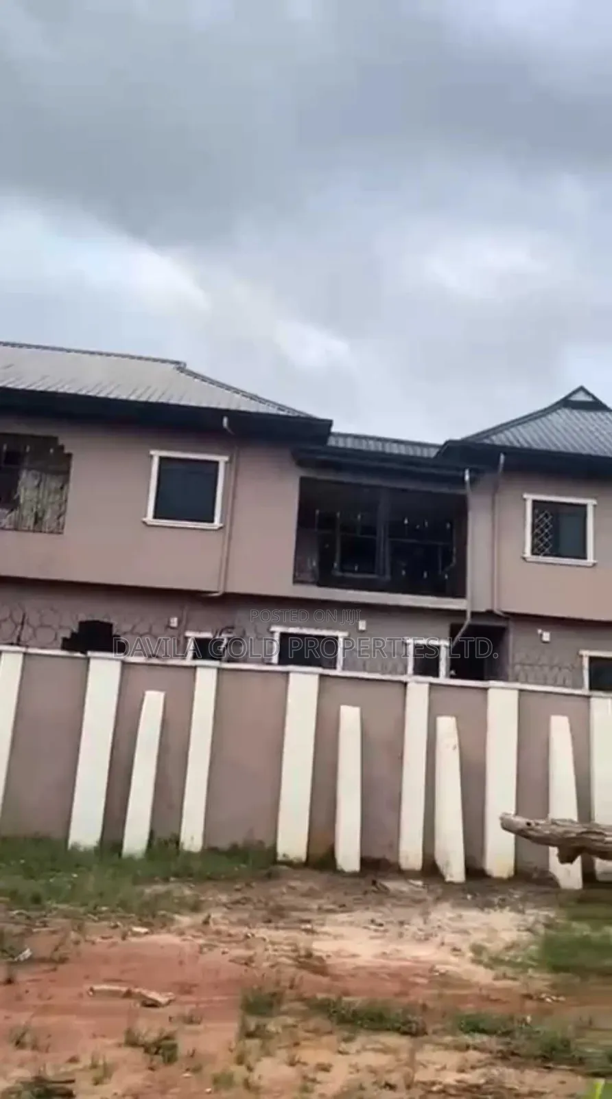 13bdrm Block of Flats in Benin City for sale