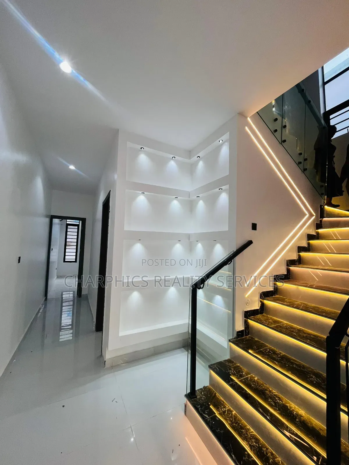 4bdrm Duplex in Lekki Phase 2 for sale