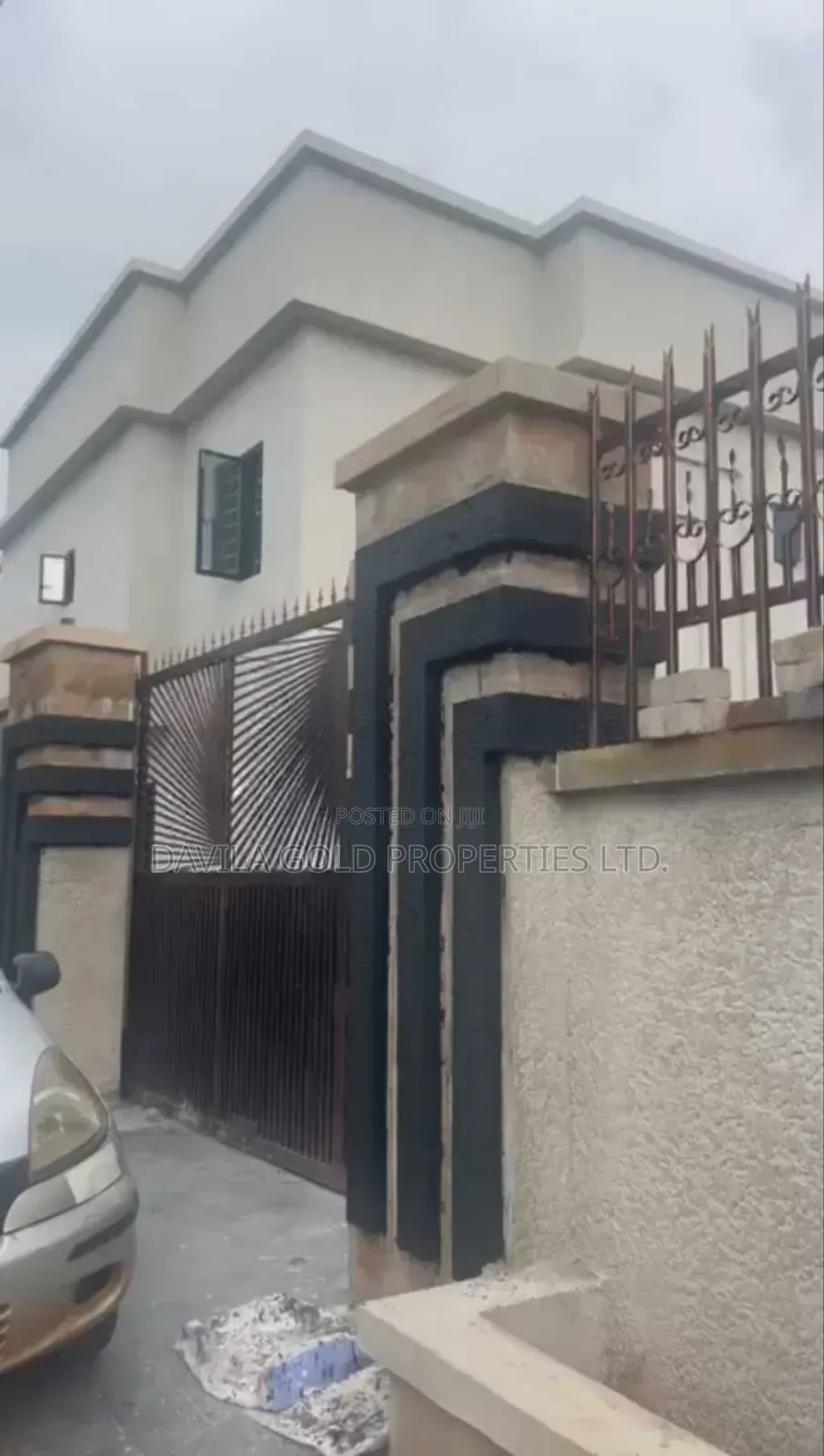 16bdrm Block of Flats in Benin City for sale
