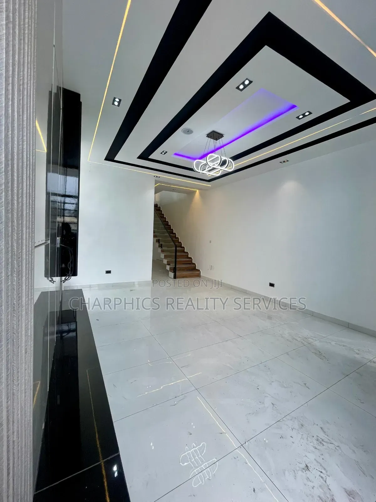 4bdrm Duplex in Ikota for sale